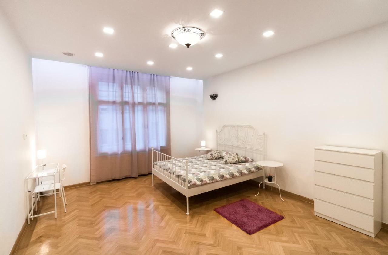 Apartment Luna Загреб Экстерьер фото