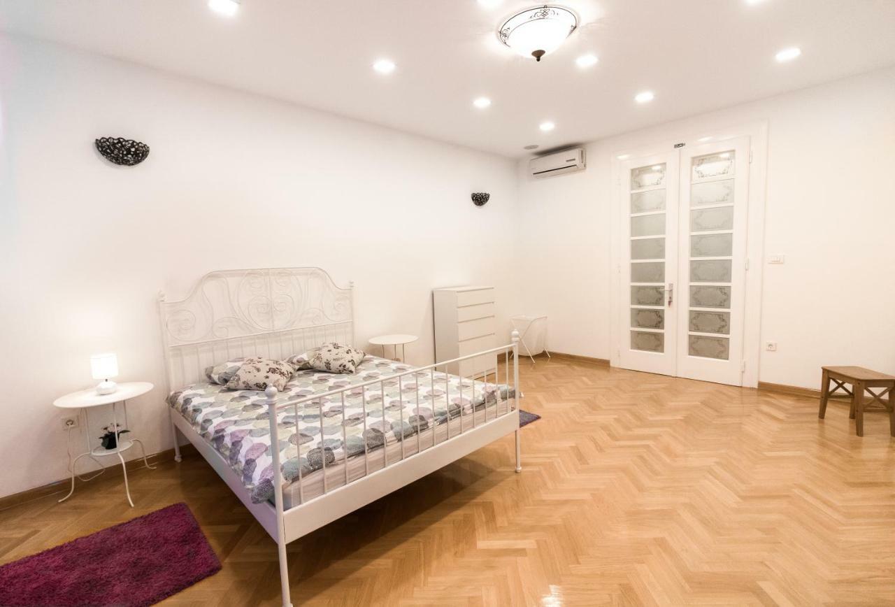 Apartment Luna Загреб Экстерьер фото