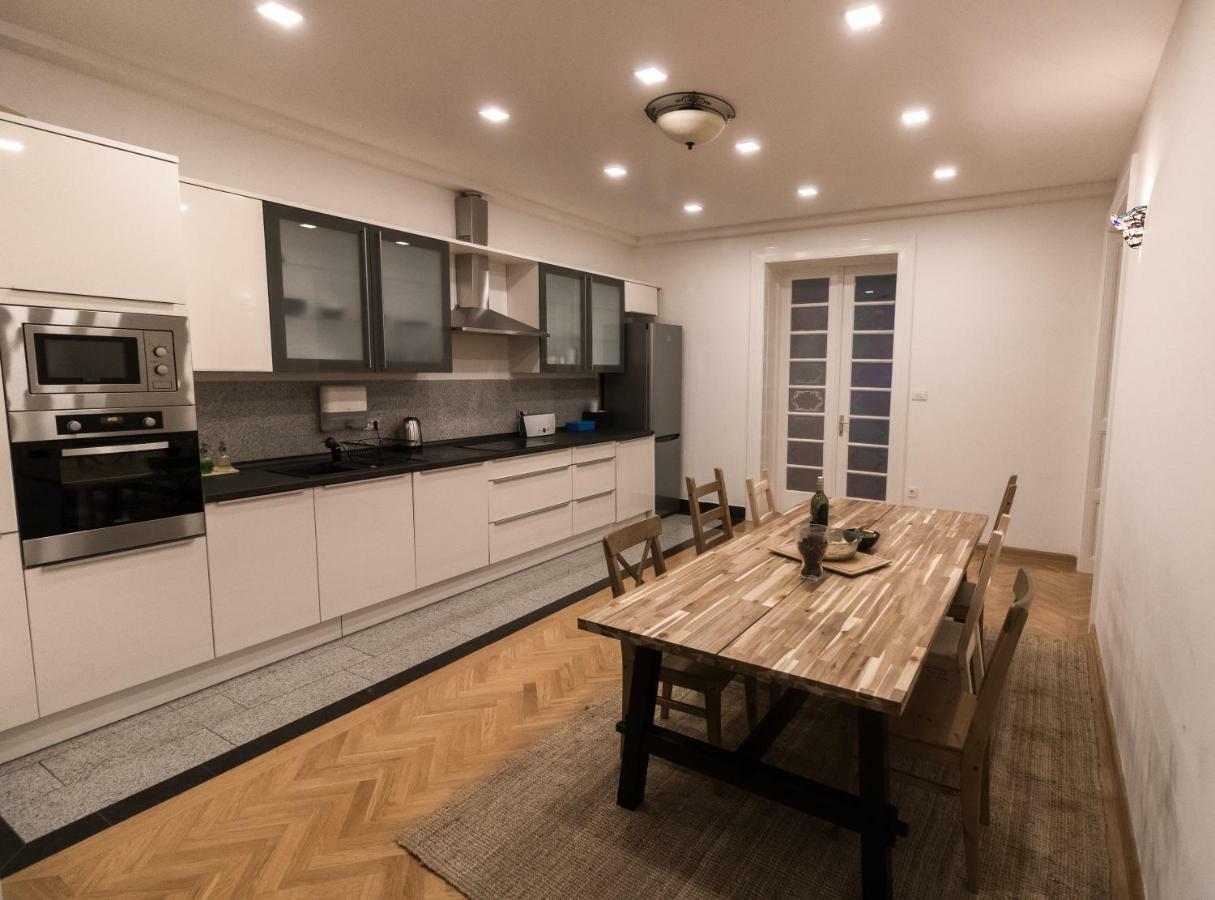 Apartment Luna Загреб Экстерьер фото